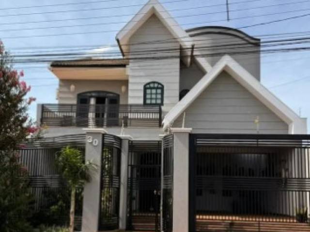#8 - Casa para Venda em Ourinhos - SP - 2